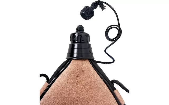 Origin Outdoors Bota Original Leather Bottle Curved 1 Liter 6 Origin Outdoors Bota Original Leather Bottle Curved 1 Liter - Image 4