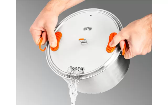 GSI Glacier Stainless Steel Base Camper Cooking Set 6 Piece Large 6 GSI Glacier Stainless Steel Base Camper Cooking Set 6 Piece Large - Image 4