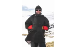 Therm-a-Rest Thermarest Honcho Poncho 2in1 Blanket 142 X 200 Cm Black Forest Print -Quality Camping Shop 763064 5129333 2